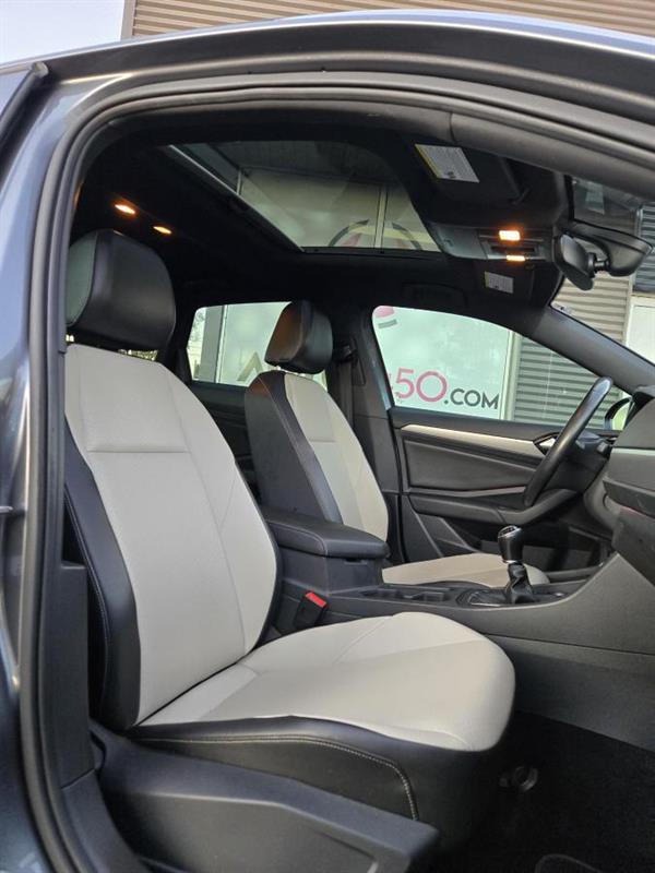 volkswagen Jetta 2019 - 11