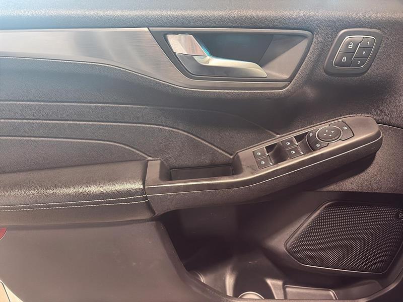 ford Escape Hybride 2021 - 12