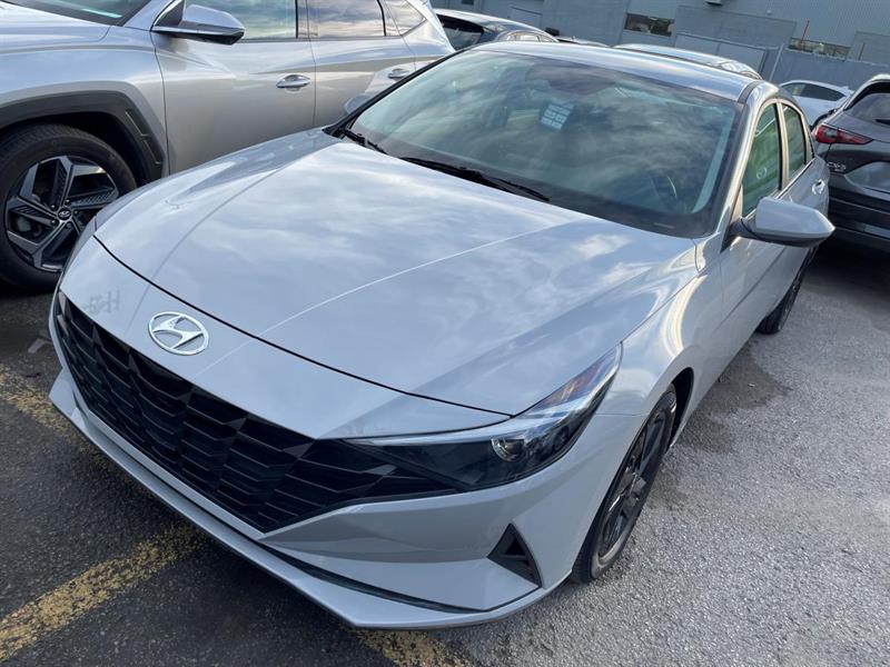 hyundai Elantra 2022