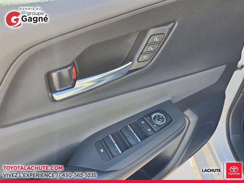 toyota Prius 2024 - 12