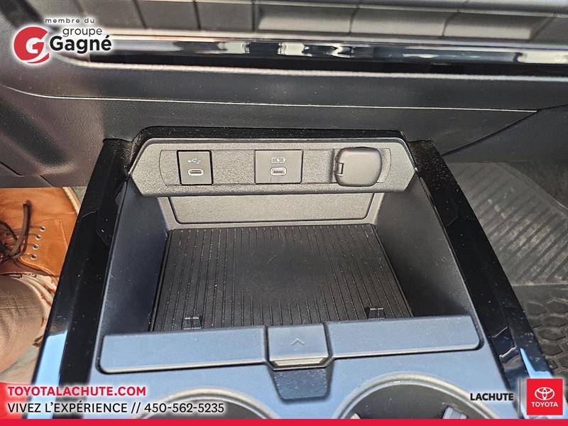 toyota Prius 2024 - 17