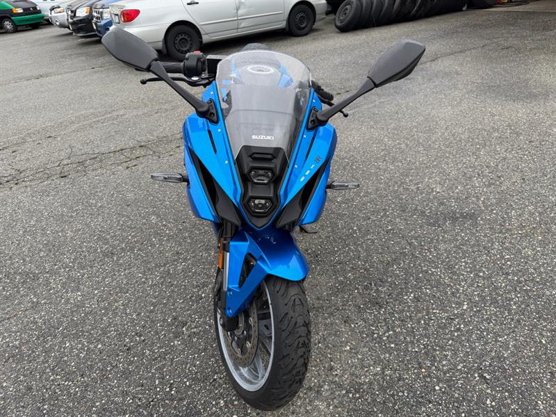 suzuki GSX 800F 2024 - 8