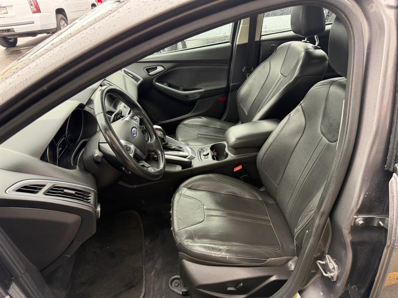 ford Focus 2012 - 16