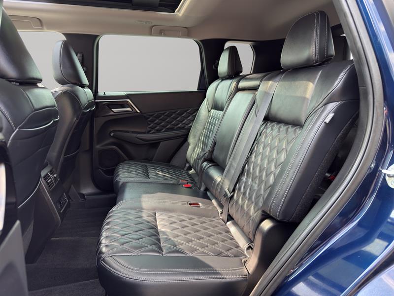 mitsubishi Outlander 2023 - 15