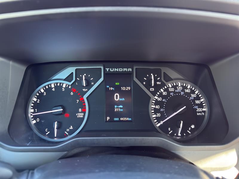 toyota Tundra 2023 - 26