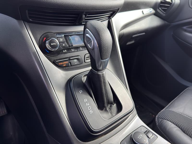 ford Escape 2015 - 19