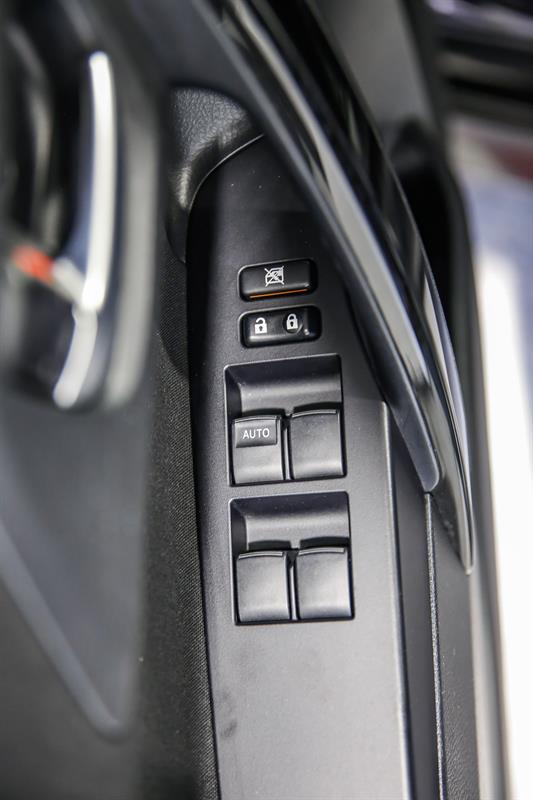 toyota Corolla iM 2018 - 13