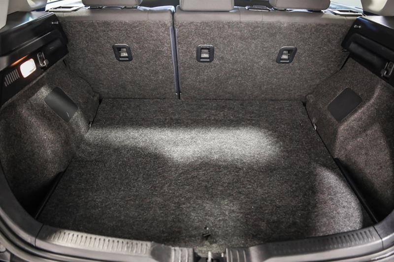 toyota Corolla iM 2018 - 26