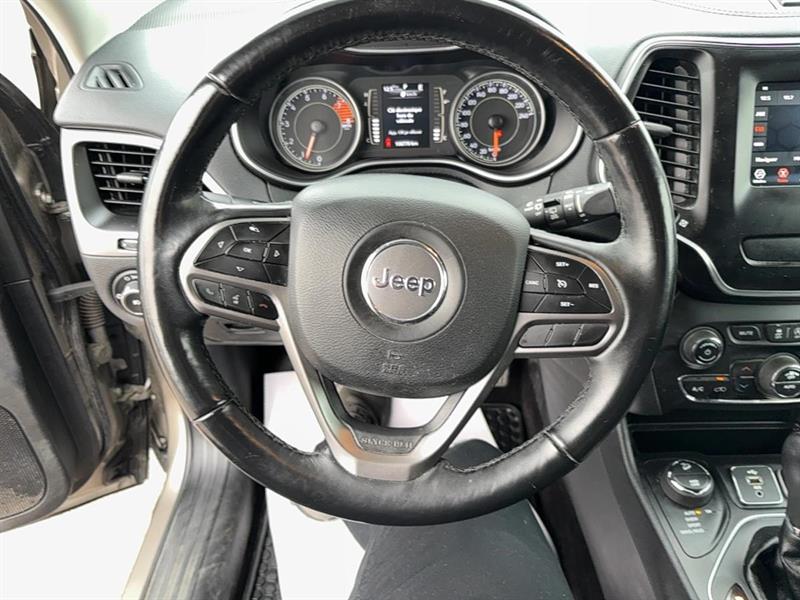 jeep Cherokee 2019 - 11