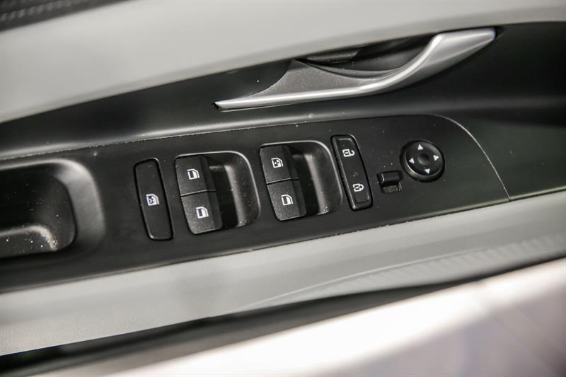 hyundai Elantra hybride 2023 - 14