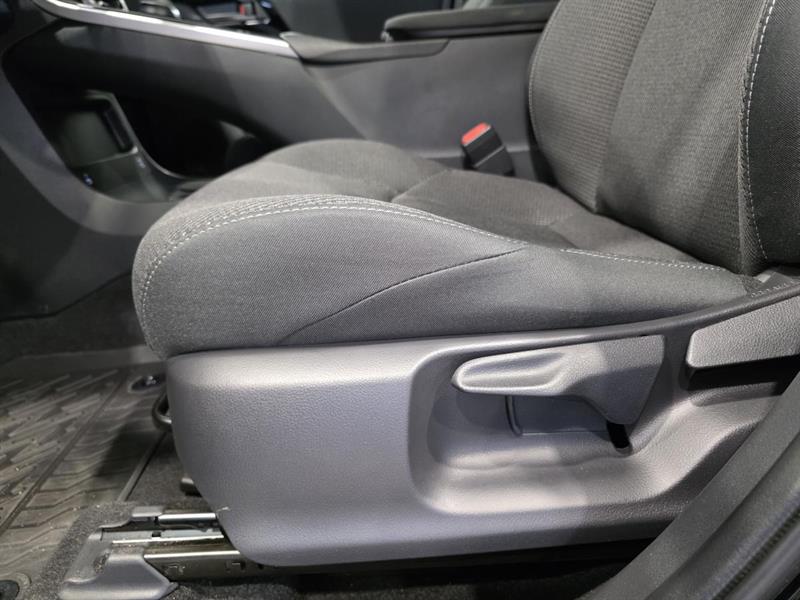 toyota bZ4X 2024 - 17