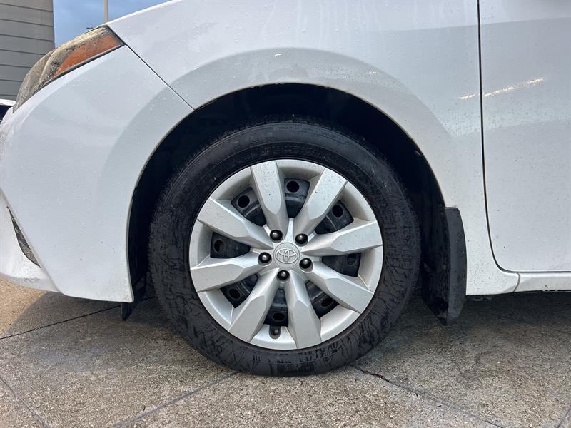 toyota Corolla 2015 - 21