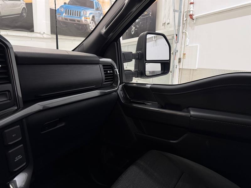 ford F-150 2023 - 17