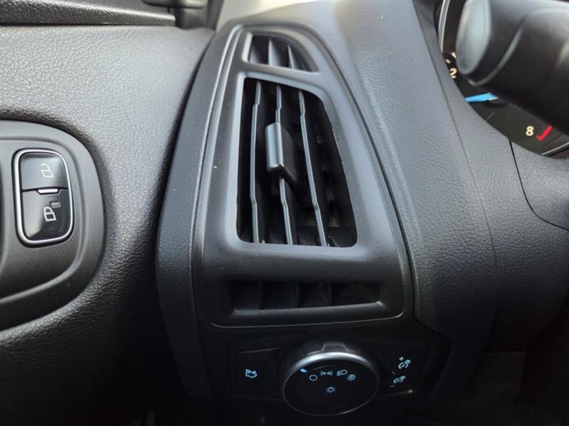 ford Focus 2016 - 26