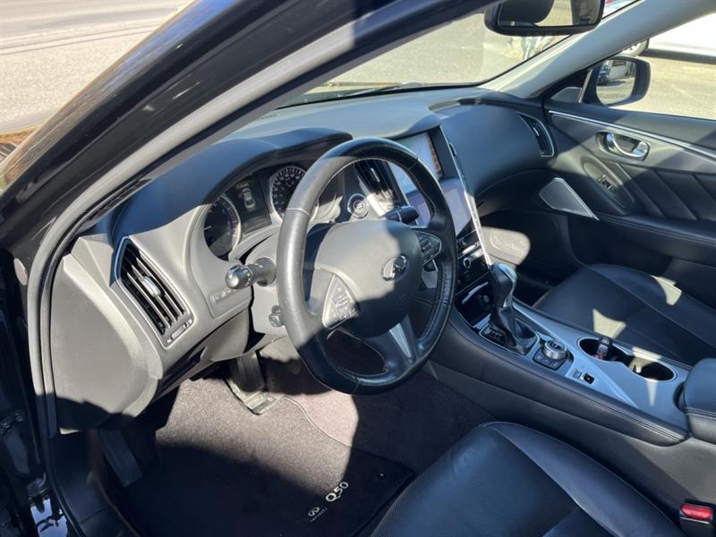 infiniti Q50 2017 - 15