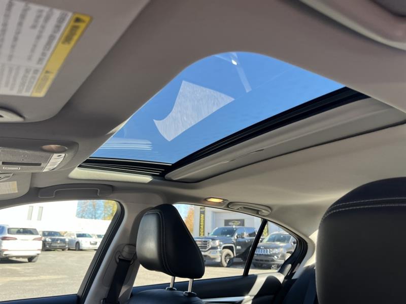 infiniti Q50 2017 - 17