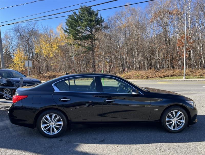 infiniti Q50 2017 - 32