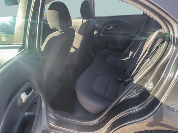 kia Rio 2017 - 10