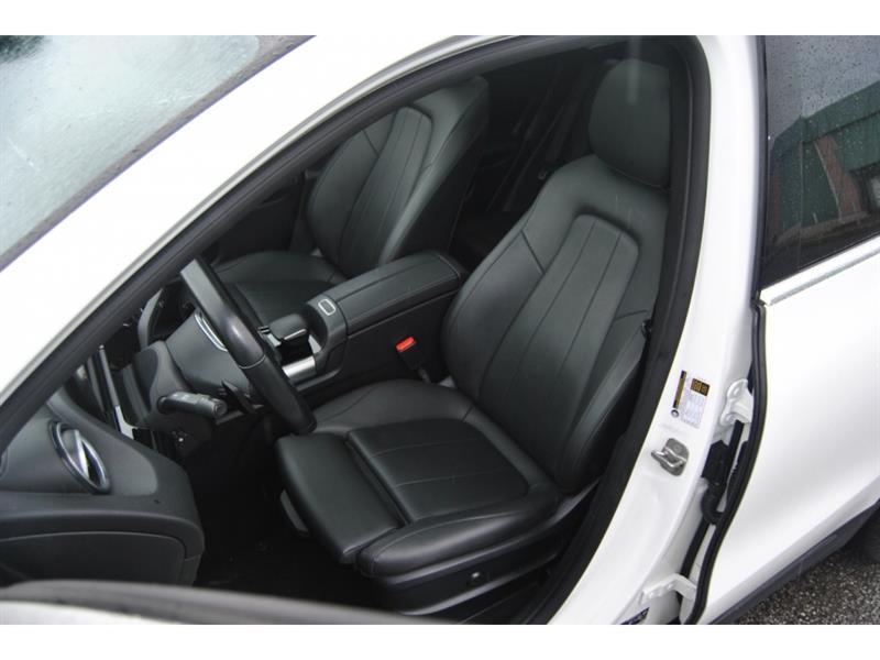 mercedes-benz GLA 2023 - 9