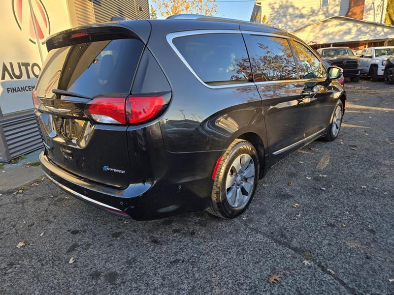 chrysler Pacifica Hybrid 2017 - 7
