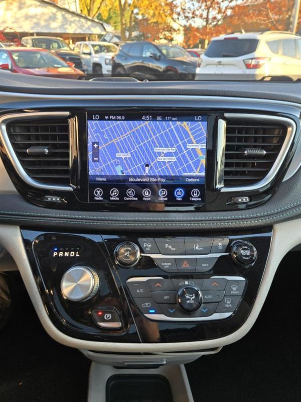 chrysler Pacifica Hybrid 2017 - 25