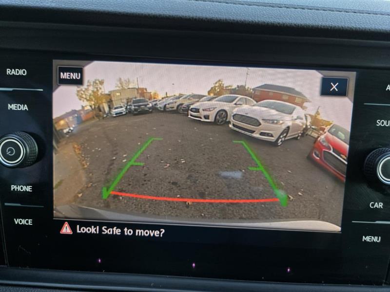 volkswagen Jetta 2019 - 24