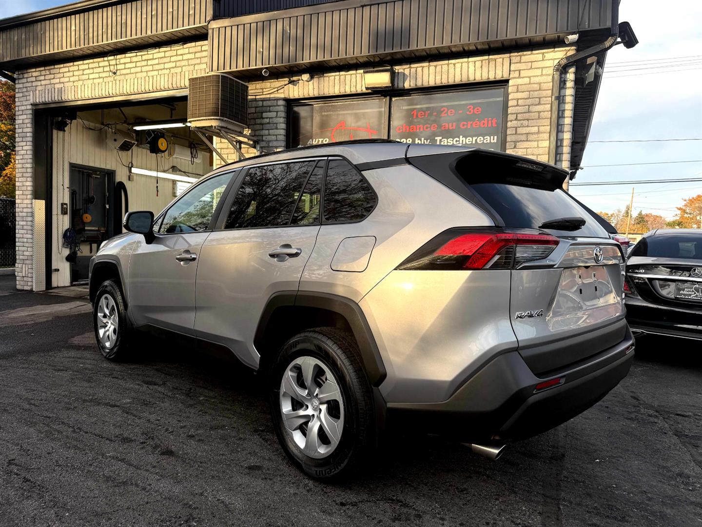 toyota RAV4 2021 - 12