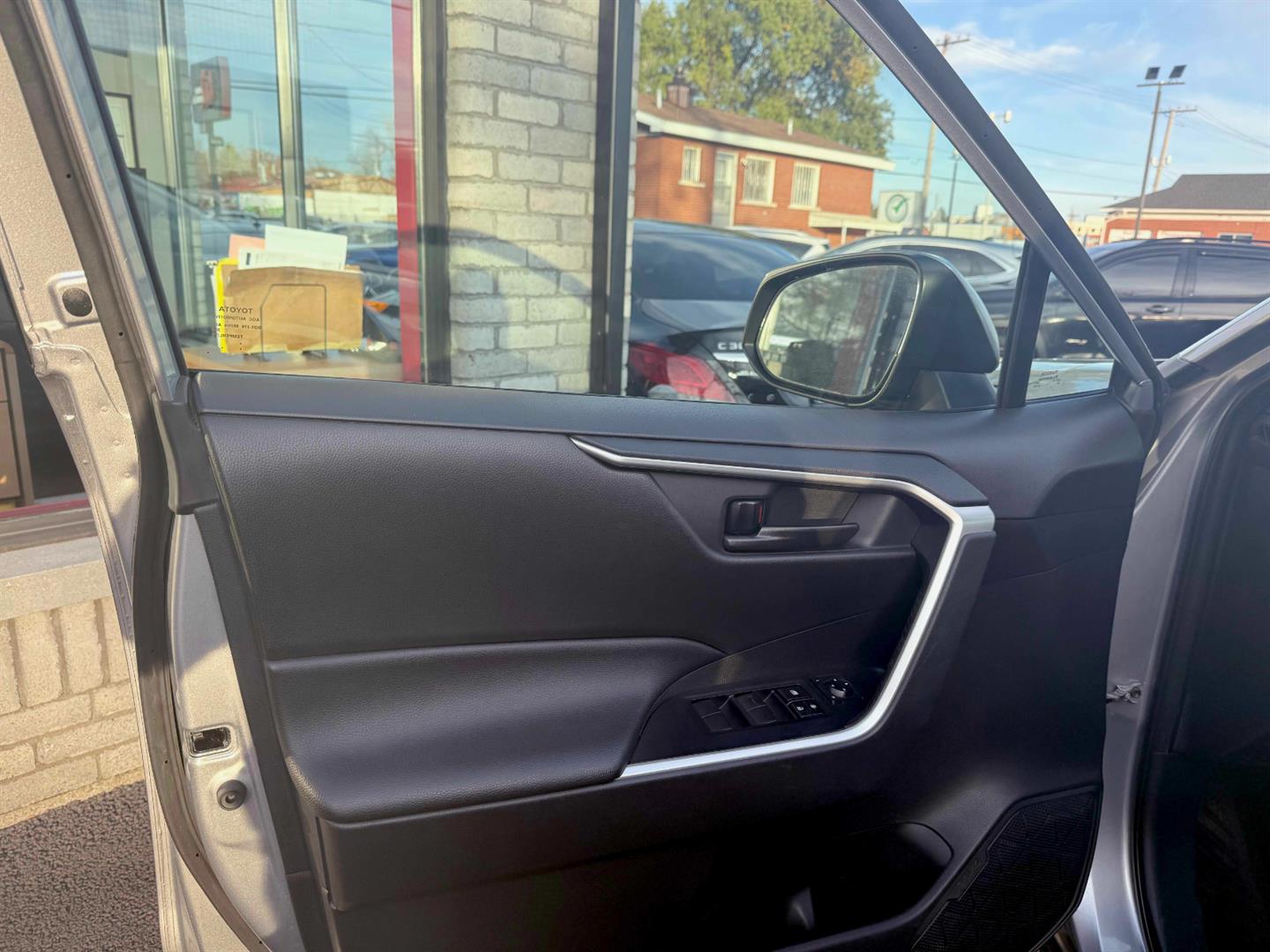 toyota RAV4 2021 - 16