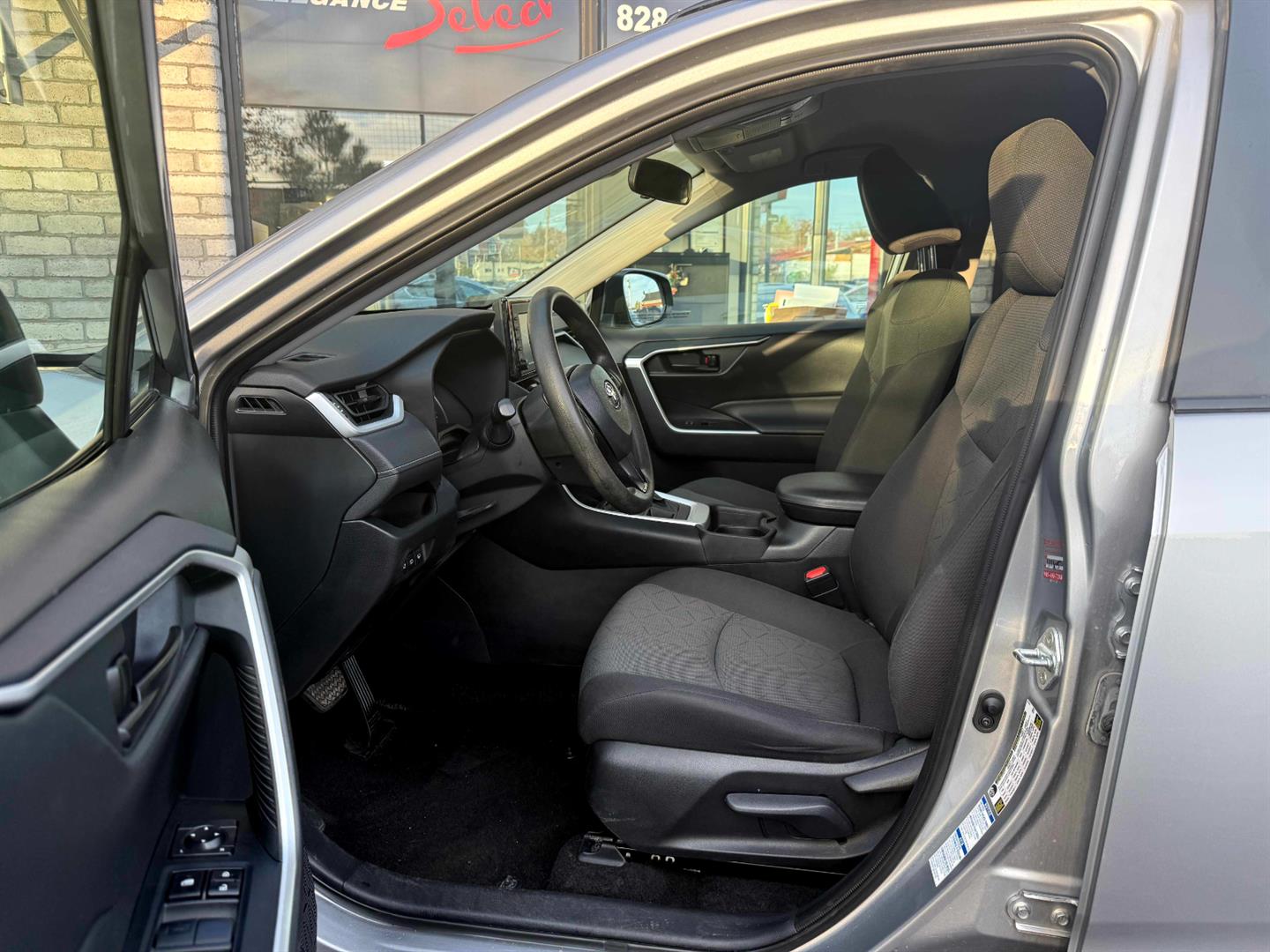 toyota RAV4 2021 - 25