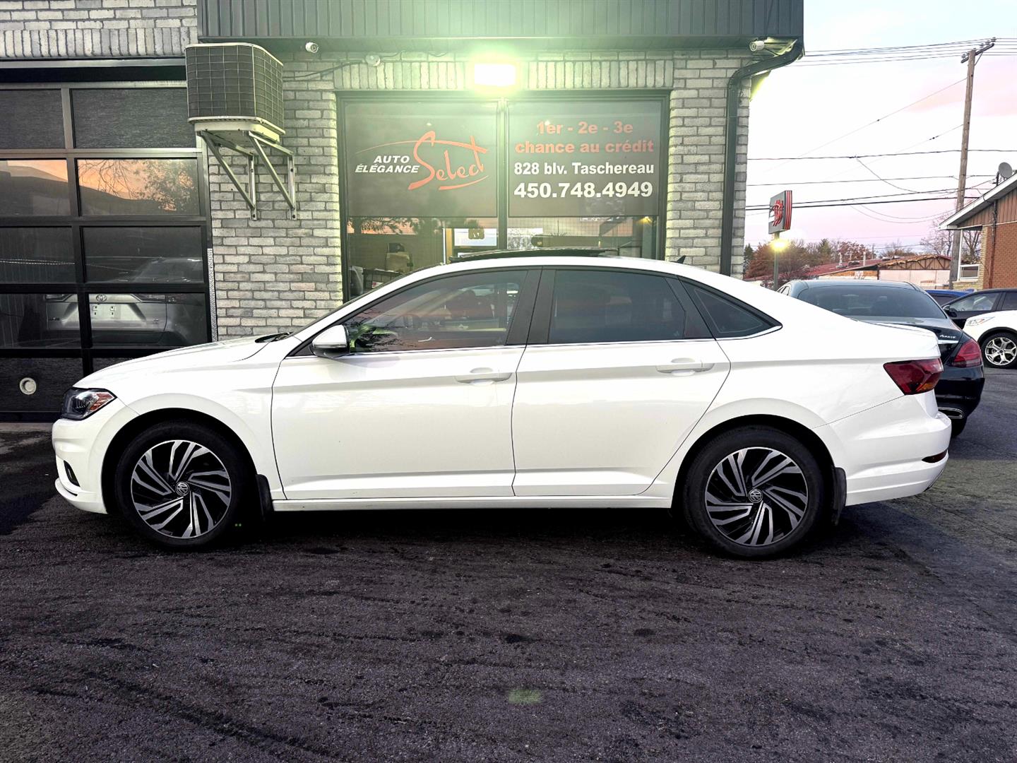 volkswagen Jetta 2019 - 11