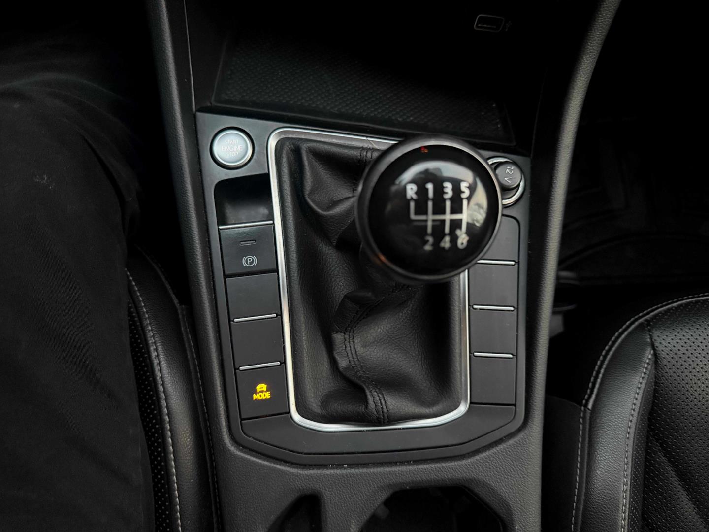 volkswagen Jetta 2019 - 16