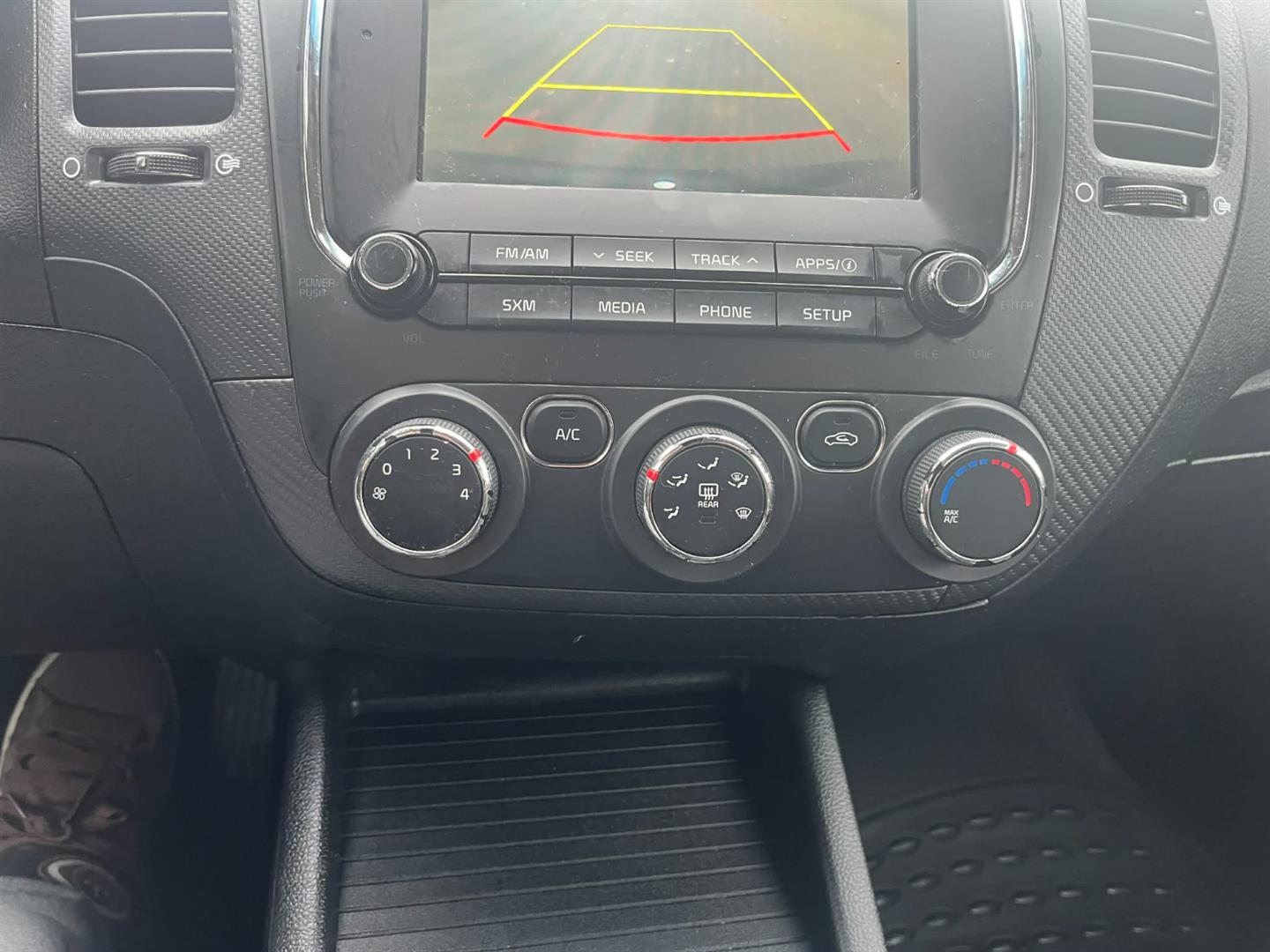 kia Forte Koup 2017 - 11