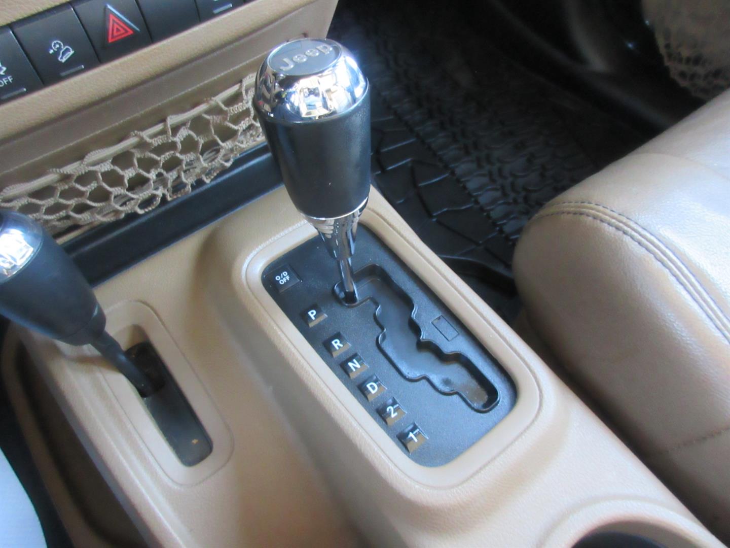 jeep Wrangler Unlimited 2011 - 33