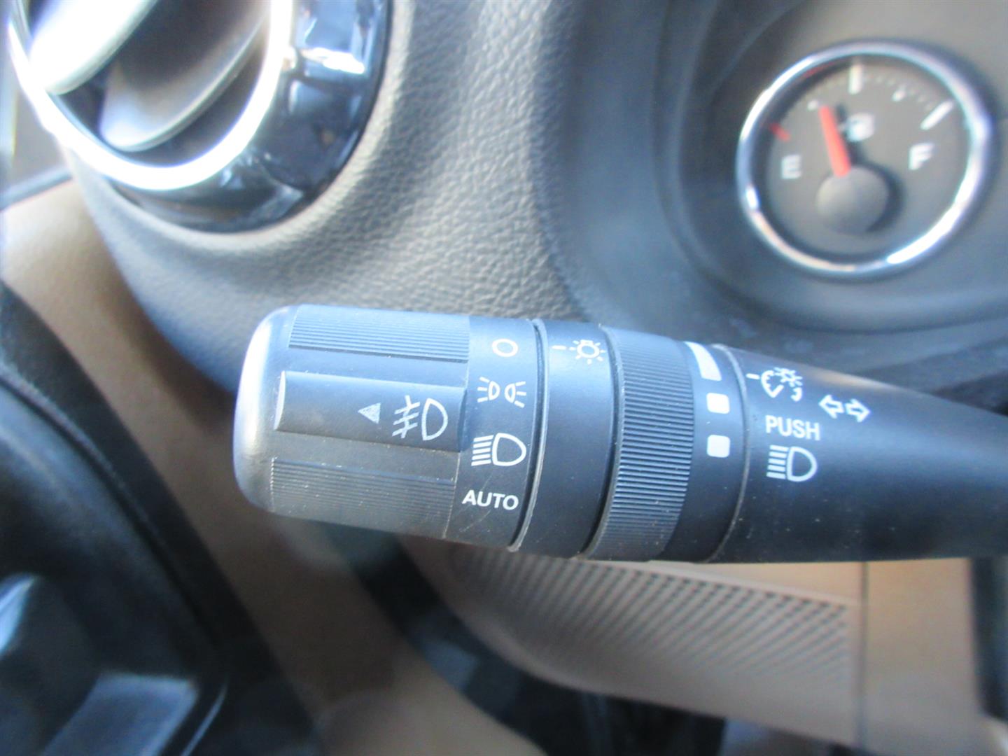 jeep Wrangler Unlimited 2011 - 28