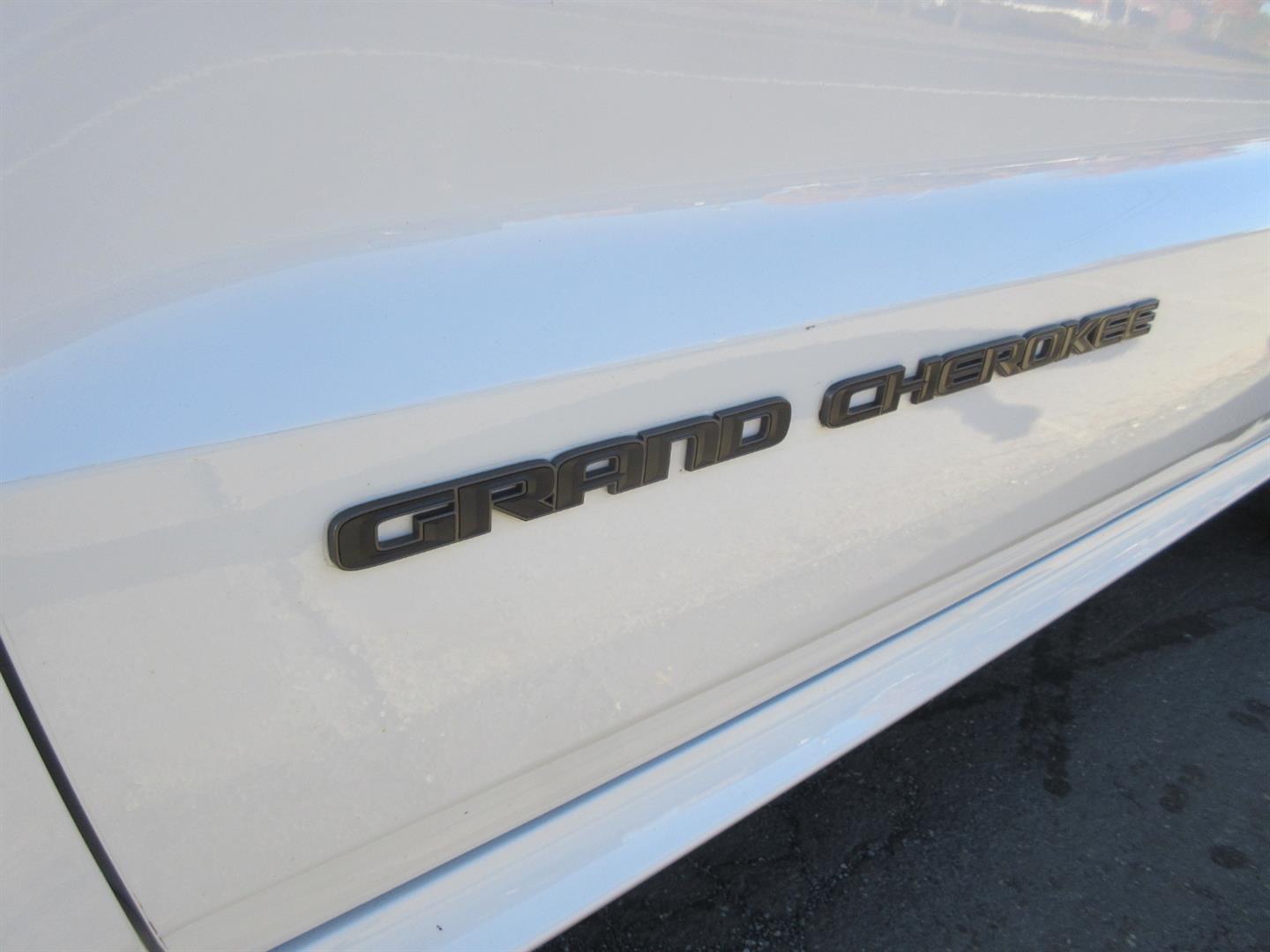 jeep Grand Cherokee 2021 - 16