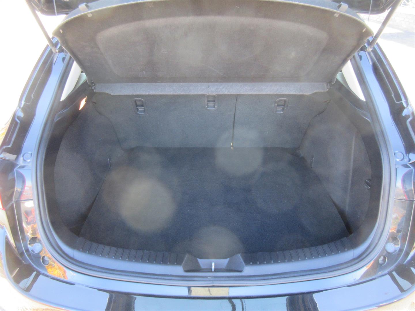 mazda Mazda3 Sport 2018 - 23