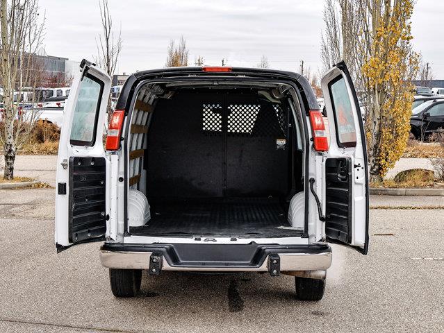 gmc Savana Cargo Van 2023 - 15