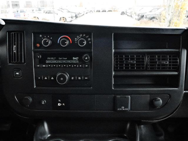 gmc Savana Cargo Van 2023 - 24