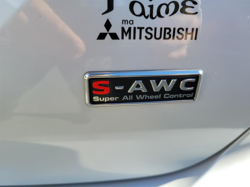 mitsubishi Outlander 2022 - 12