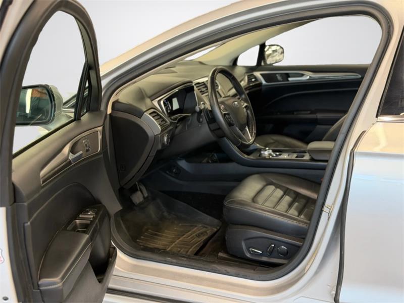 ford Fusion 2017 - 9