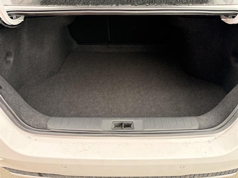 nissan Sentra 2024 - 8