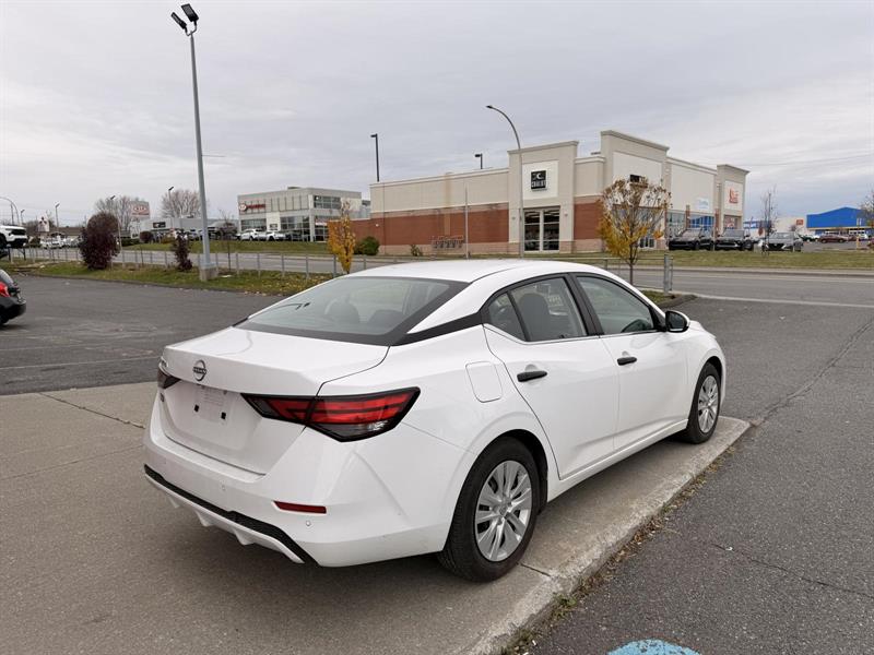 nissan Sentra 2024 - 9