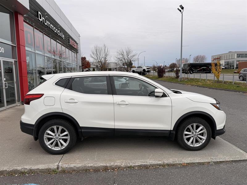 nissan Qashqai 2017 - 9