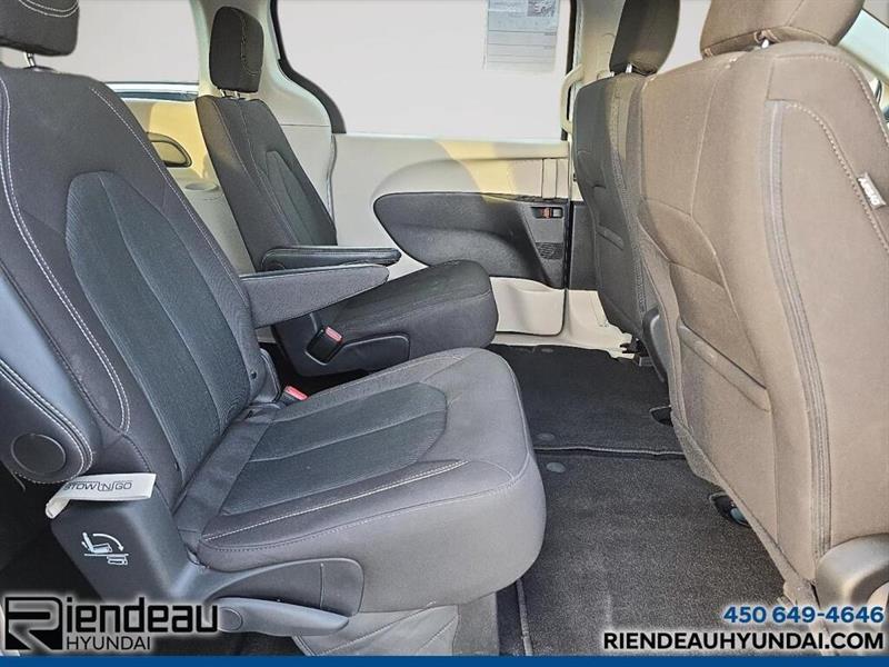 chrysler Grand Caravan 2024 - 12