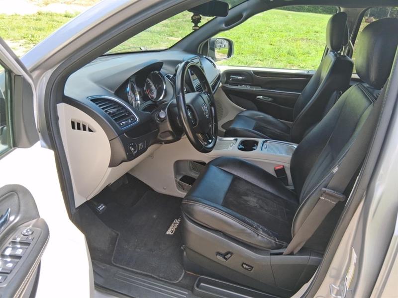 dodge Grand Caravan 2017 - 9