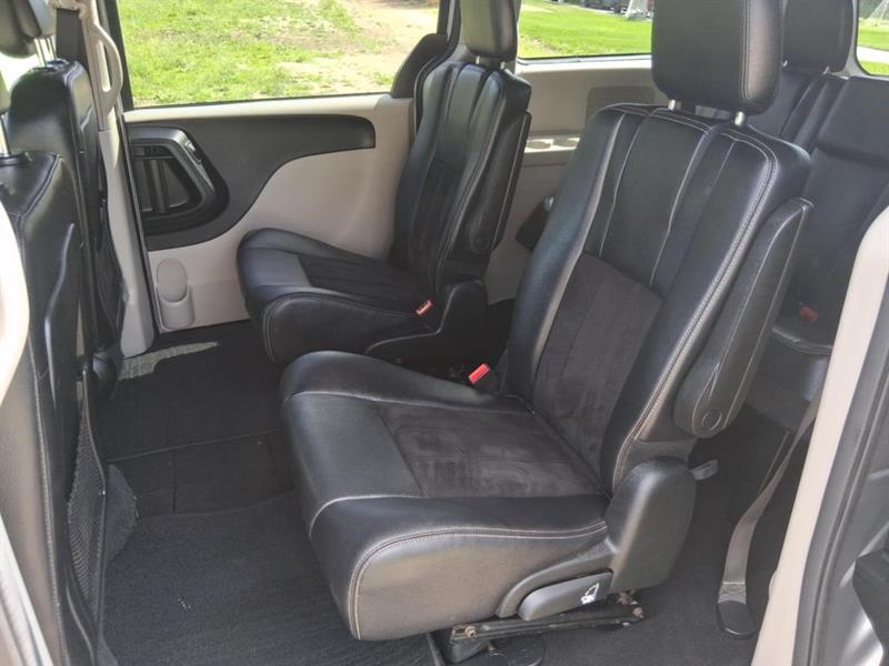 dodge Grand Caravan 2017 - 11