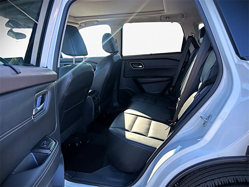 nissan Rogue 2021 - 23