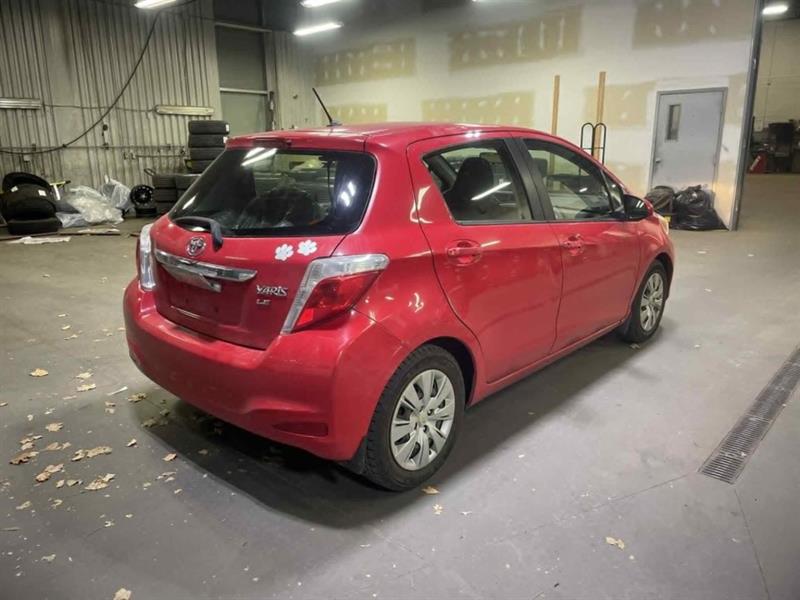 toyota Yaris 2012 - 5