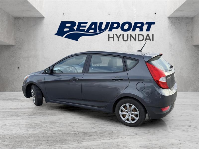 hyundai Accent 2012 - 3