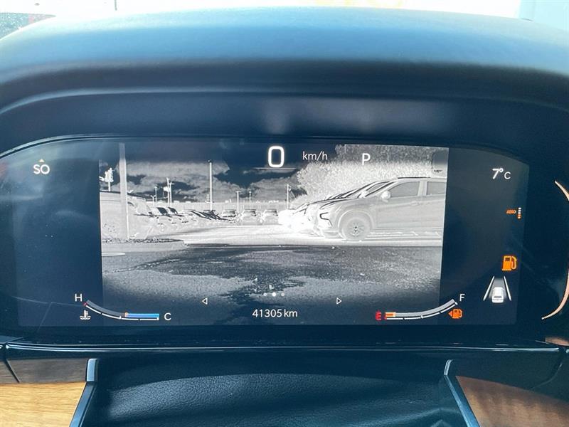 jeep Grand Wagoneer 2022 - 33